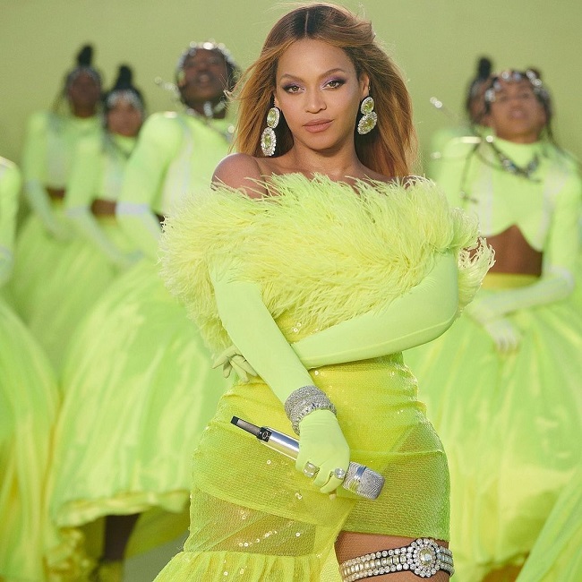 Beyoncé en tête des nominations pour les Grammy Awards 2023