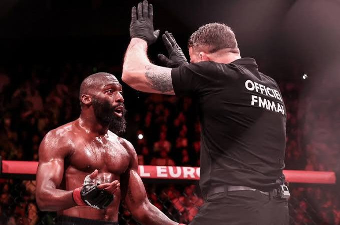 Cédric Doumbé a subi sa première défaite mais pas comme on le pense.