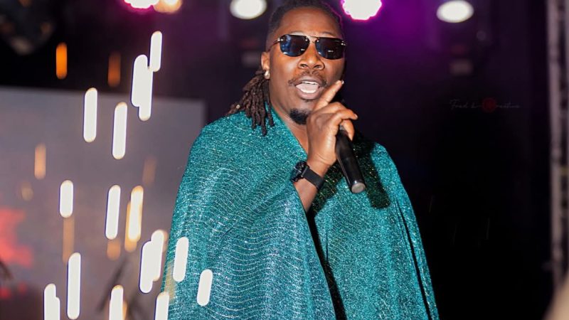 RJ Kanierra : l’artiste le plus shazamé de la RDC avec plus de 1 500 000 recherches grâce à son hit « Tia ».